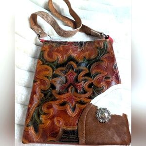 Artisan Leather Shoulder Bag with Intricate Design